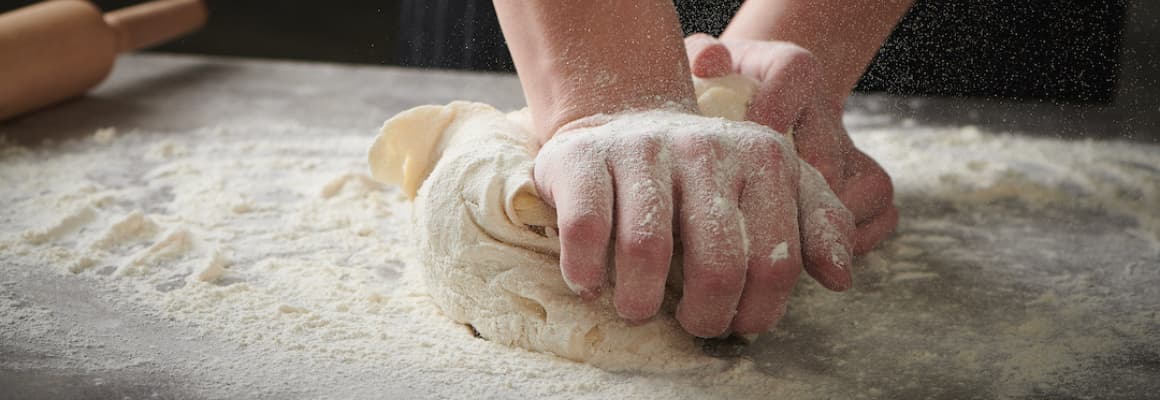 hand-made-noodles-dough-banner